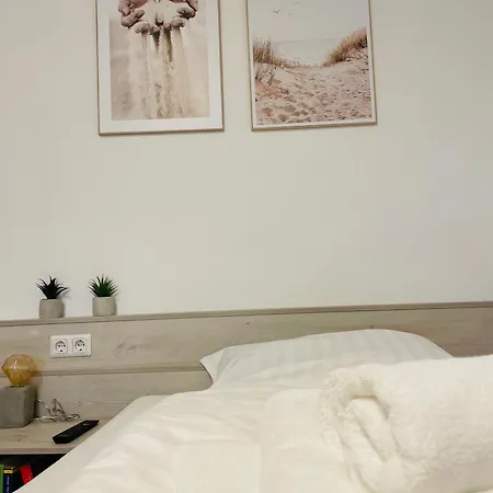 Fewo 20 - Appartement Im Rottalblick - Youngmodern Wohnen Mit Bademantelgang Zur Therme, Tv, Balkon Und Persoenlichem Gaesteempfang Von Astarte Estate Bad Griesbach im Rottal Exterior foto