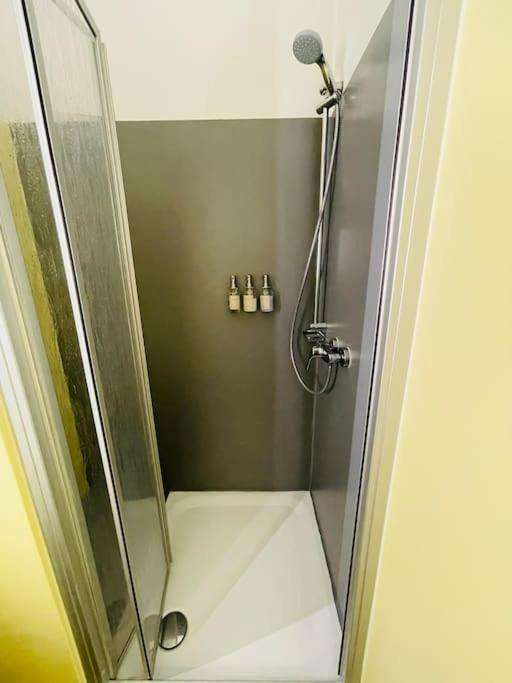 Apartment 20 - Im Rottalblick - Youngmodern Wohnen Mit Bademantelgang Zur Therme, Tv, Balkon Und Persoenlichem Gaesteempfang Von Astarte Estate