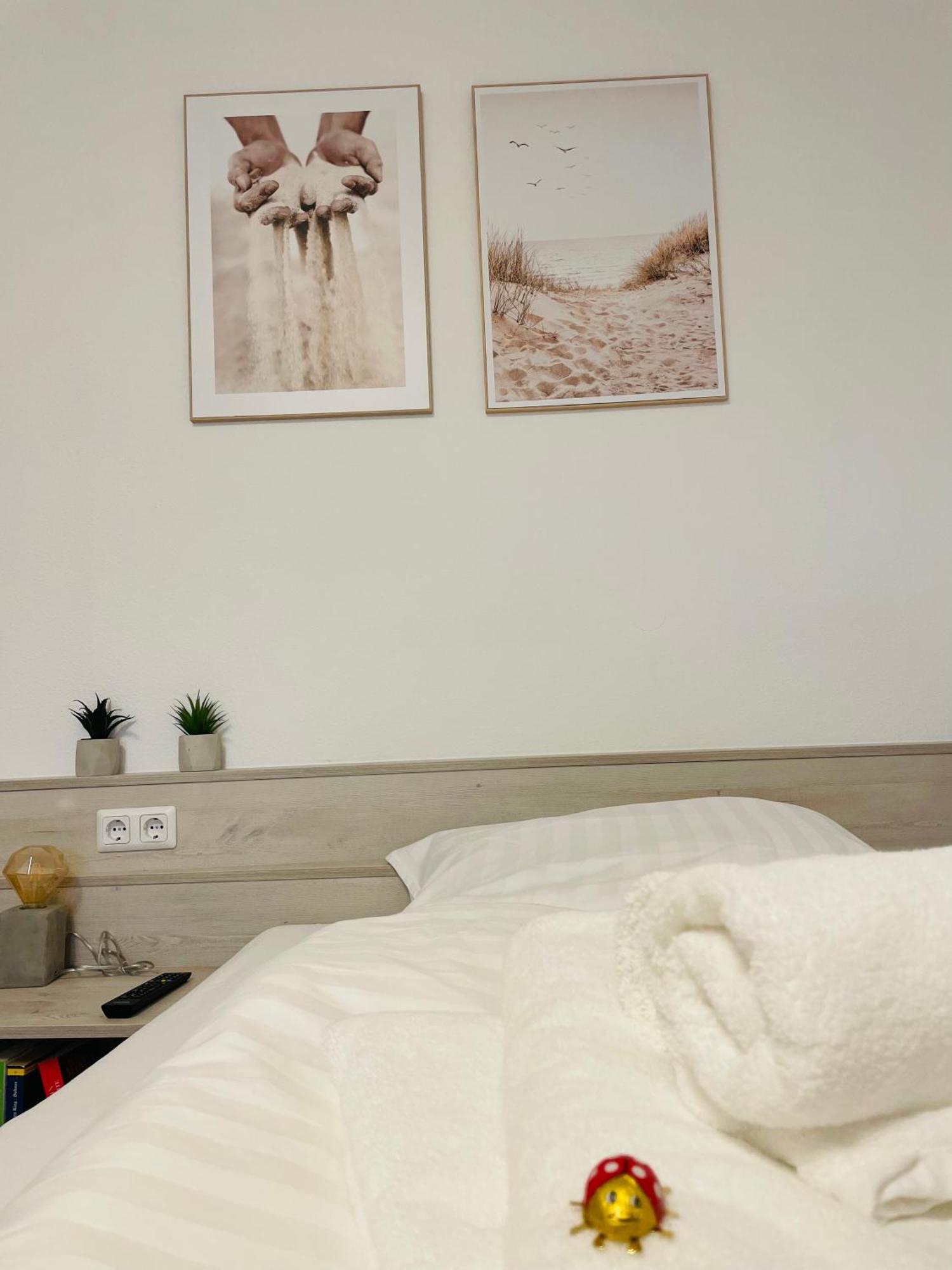 Apartment 20 - Im Rottalblick - Youngmodern Wohnen Mit Bademantelgang Zur Therme, Tv, Balkon Und Persoenlichem Gaesteempfang Von Astarte Estate *